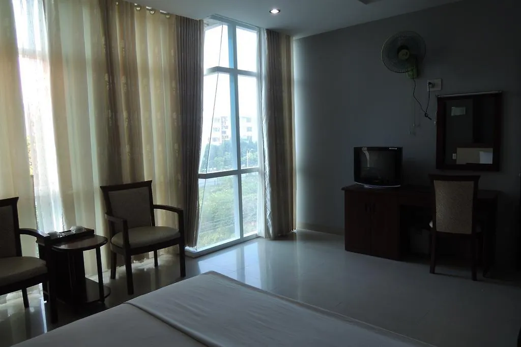 Ocean Bay Hotel Nha Trang 2*,